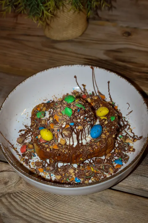 Brioche French toast, Nutella, M&M's
